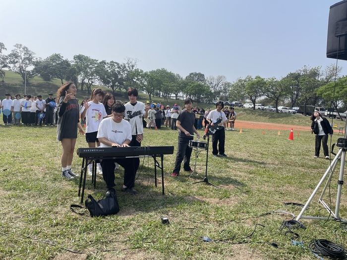 應音系同學進場