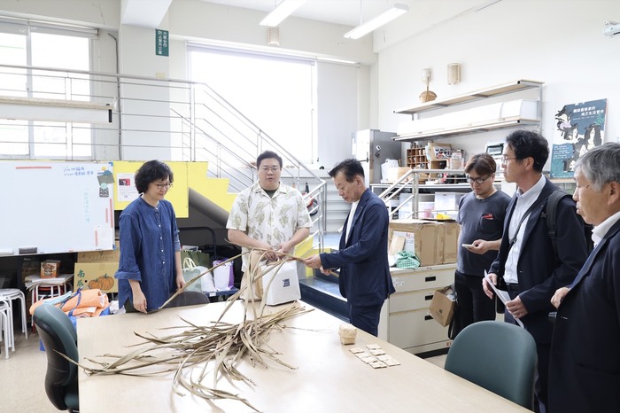 參觀纖維工作室
