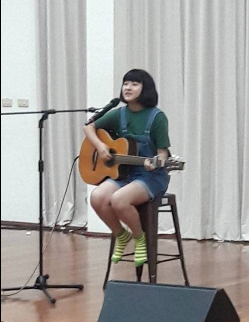 陳怡嘉參加2015歌唱大賽初賽寫真圖片