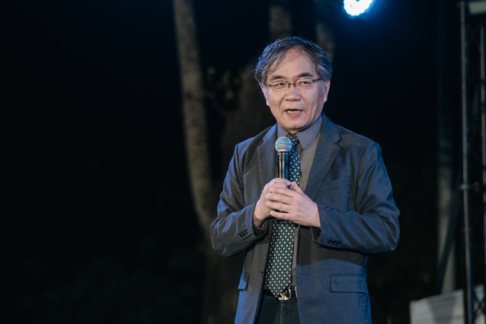 校長祝福大家聖誕快樂！