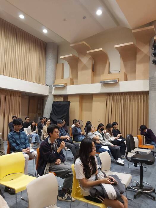 開放學生現場提問指導