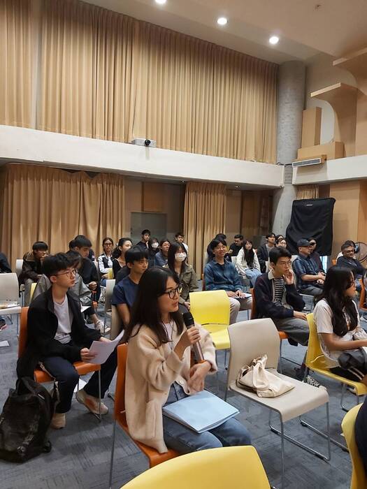 開放學生現場提問指導