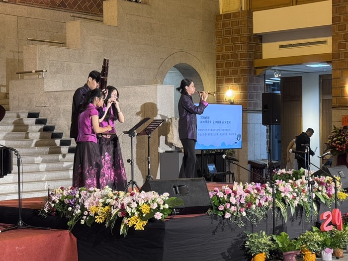 《百鳥朝鳳》 (嗩吶、笙、笛)