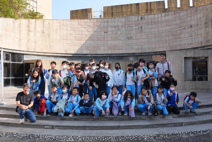 歡迎篤加國小光臨