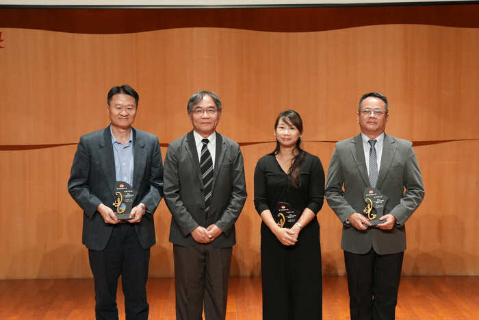 資深優良教師-顏上晴、蘇俐芳、蔡宗憲圖片