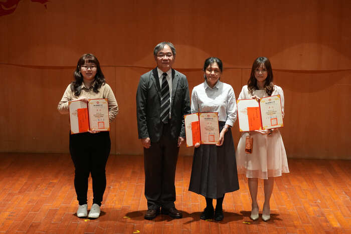 優秀職員-楊懿、李麗琪、蔡鈞宇圖片