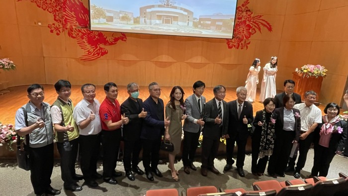 現場貴賓合照圖片