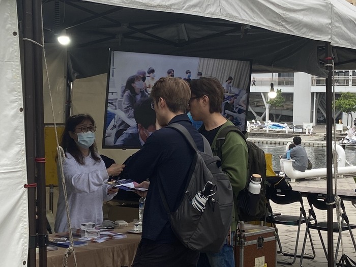 現場擺攤招生宣傳-讚！