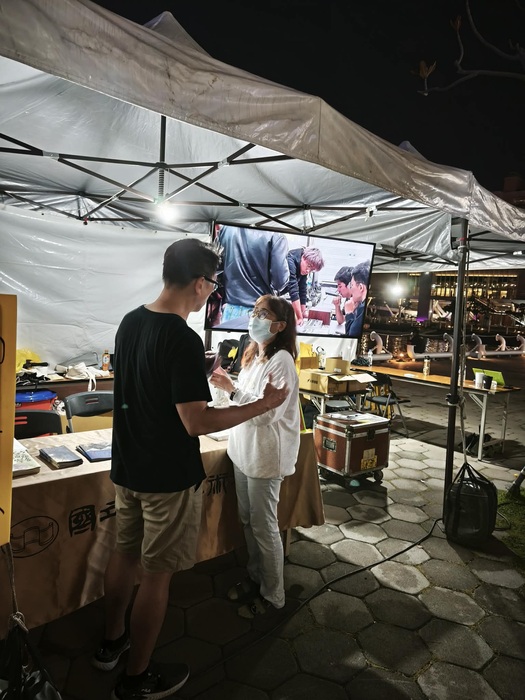 當晚現場擺攤招生實況