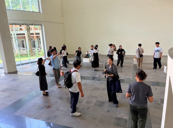 參觀視覺館