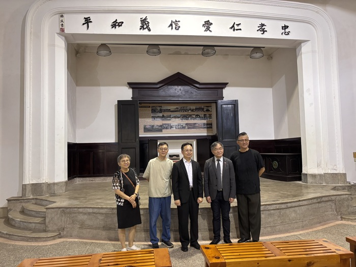市定古蹟奉安堂前合照