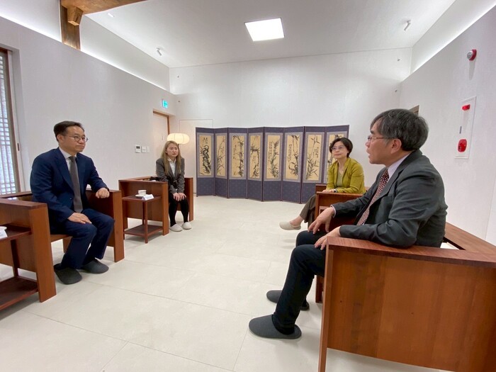交流座談