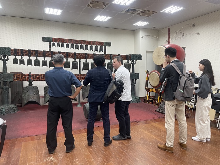 參觀編鐘教室圖片