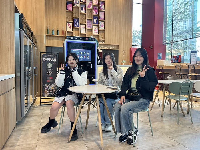 相見歡-韓國弘益大學/黃羽君、誠信女子大學/謝昕樺、漢陽大學/李心彤，南藝大交換生加油！