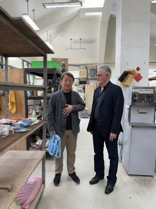 張清淵所長親自導覽陶瓷工作室