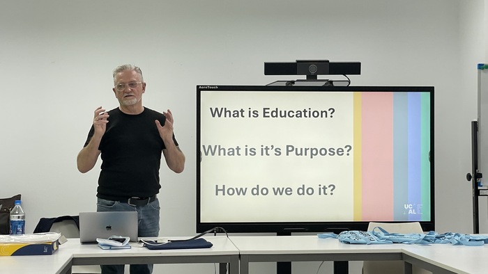 荷蘭Johnston教授今(12/3)日晚上，於材創系辦理工作坊