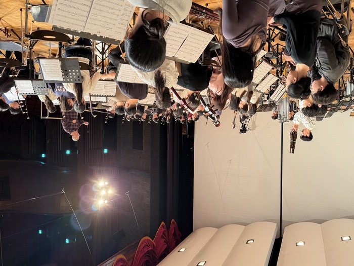 任燕平指揮彩排