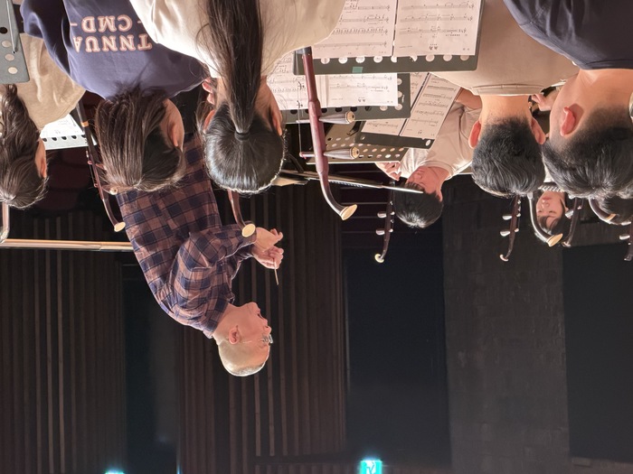 任燕平指揮彩排