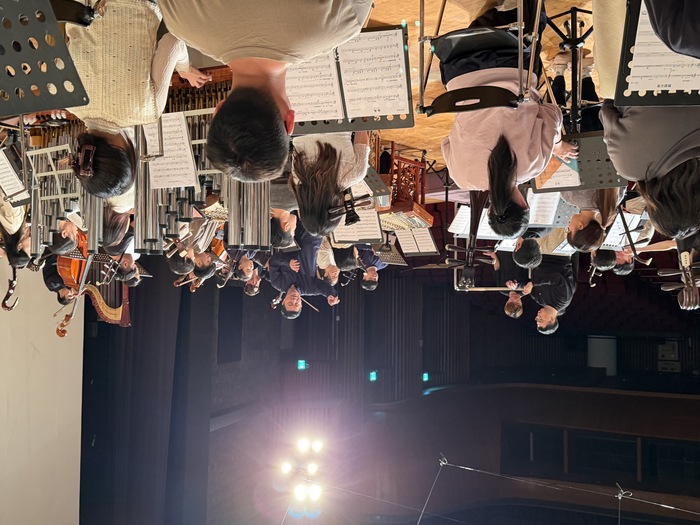 安敬業指揮彩排