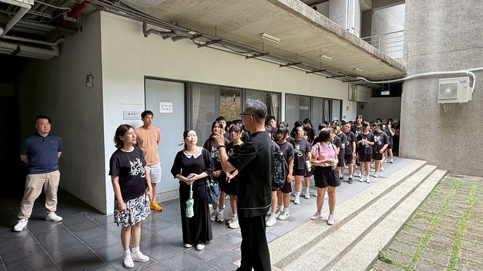 黃俊錫主任親自導覽